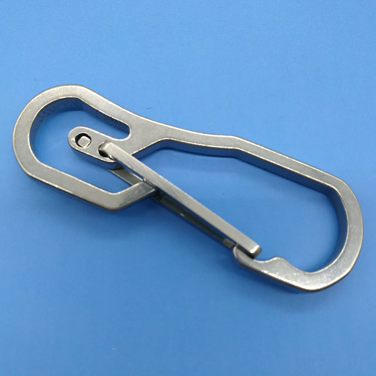 

Stainless Steel Outdoor Equipment Tool Multi-function Key Buckle(Silver)