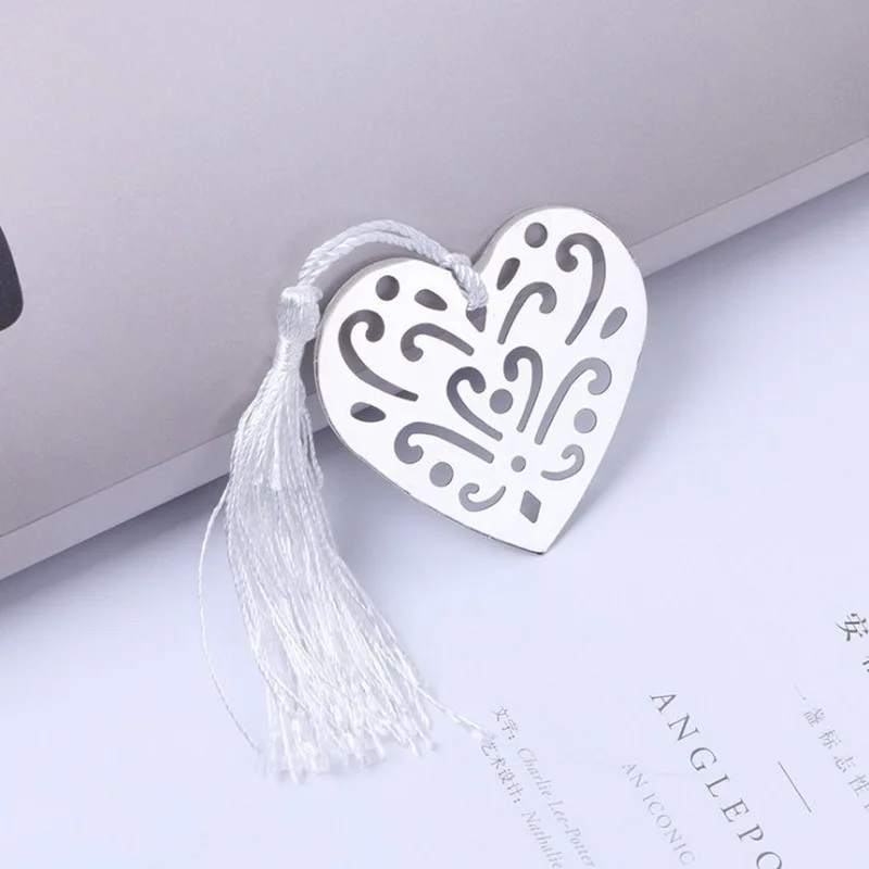 

20PCS Heart Flower Metal Bookmark Heart Bookmark For Kids Party Favor Giveaway Baby Shower Souvenirs Wedding Favour And Gift For