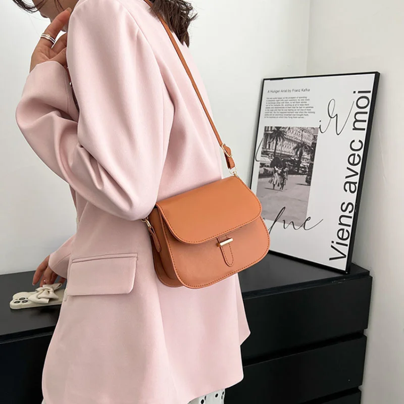 

Vintage Flap Saddle Bag For Women PU Leather Shoulder Messenger Bag Fashion Brands Crossbody Bag Luxury Lady Handbag Purse Bolsa