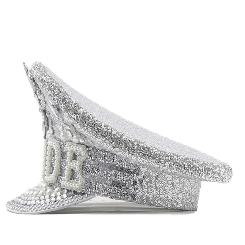 Рисунок 2 - Блестящая шляпа невесты с бриллиантами