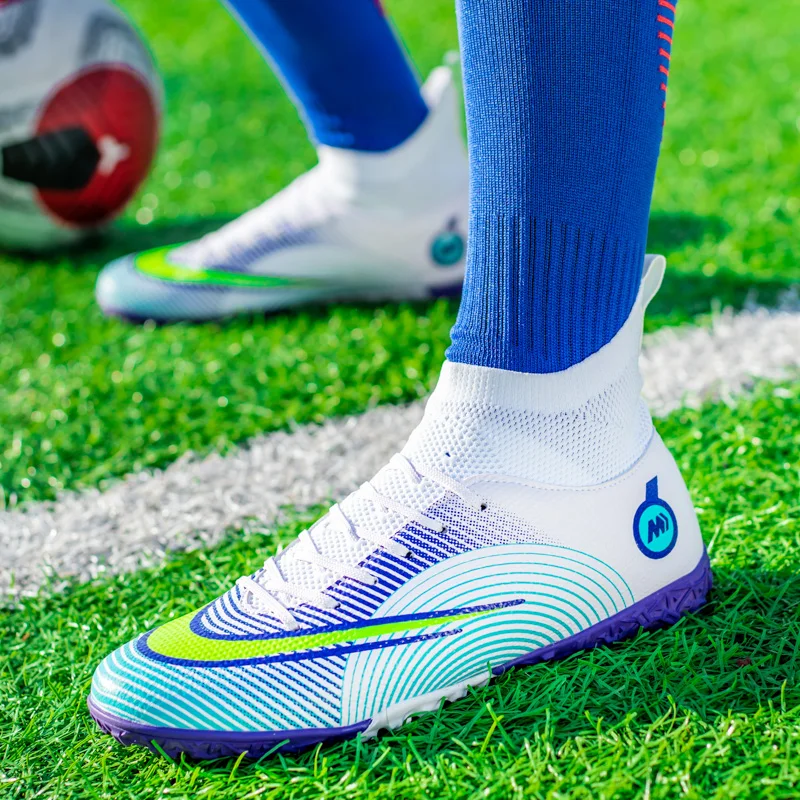 New Design Fashion White Men's Sneakers Futsal Porfessional Sports Boots Football Women Turf Soccer Shoes Society botas futbol