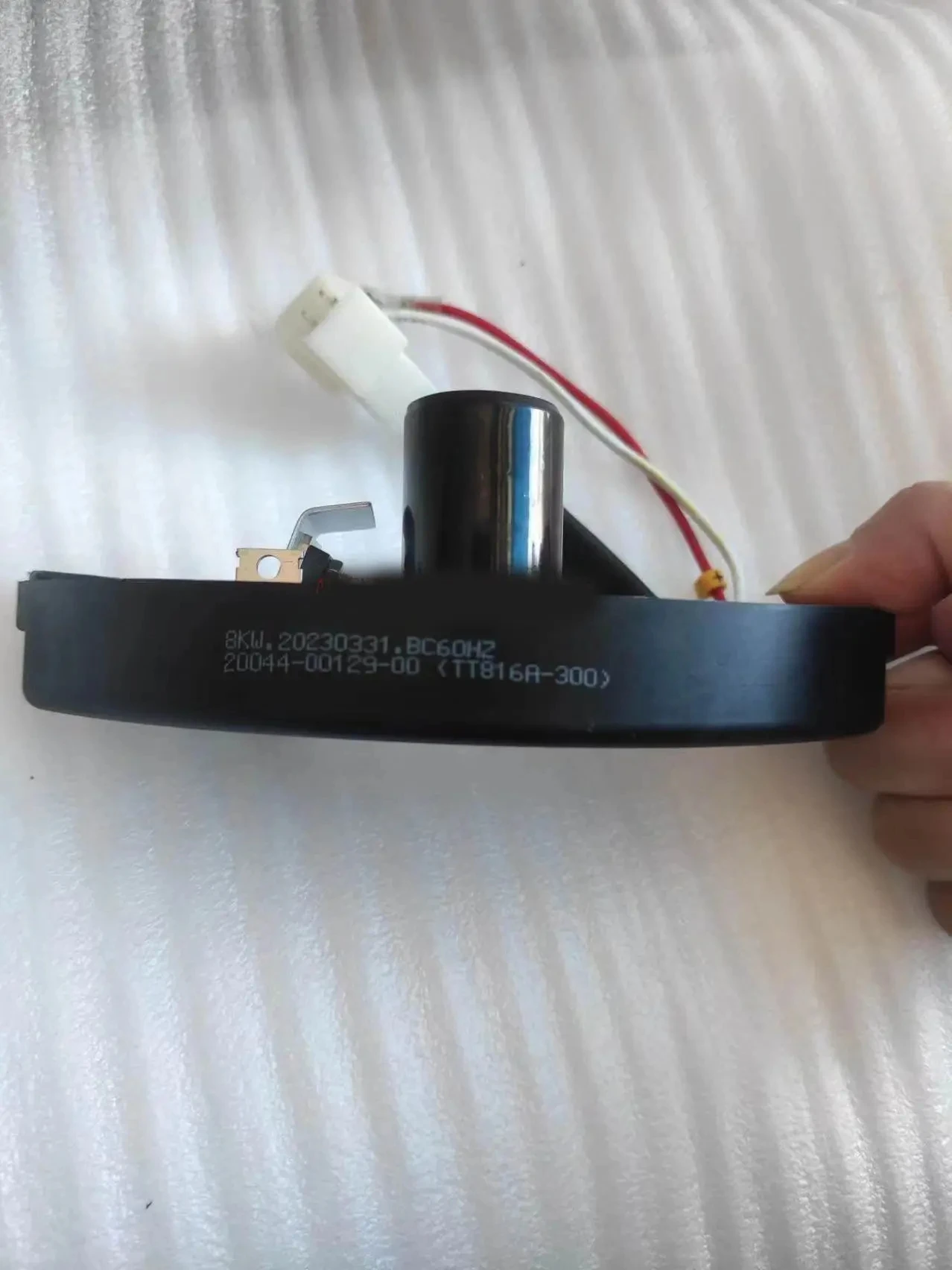 TT816A-300 8 кВт LIHUA AVR регулятор напряжения 6 проводов однофазный