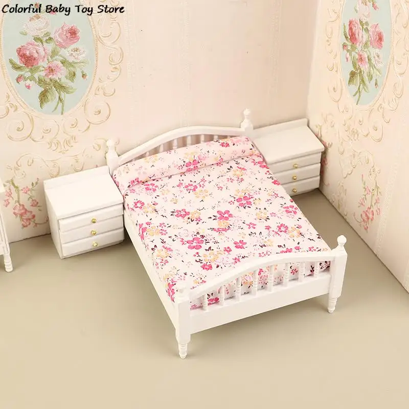 

1 комплект 1:12 миниатюрный кукольный домик Европейская двойная кровать прикроватный столик мебель домашняя Модель Декор игрушка кукольный домик аксессуары