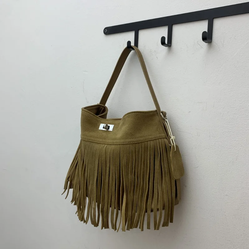 Высококачественная сумка-мессенджер с кисточками в стиле ретро 2024 осенне-зимняя