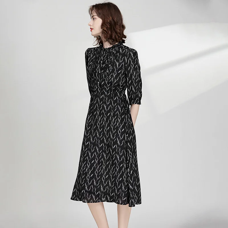 

Женское шелковое платье средней длины, французское платье из шелка тутового шелкопряда с круглым вырезом и поясом, модель 23E036 на лето, 2023