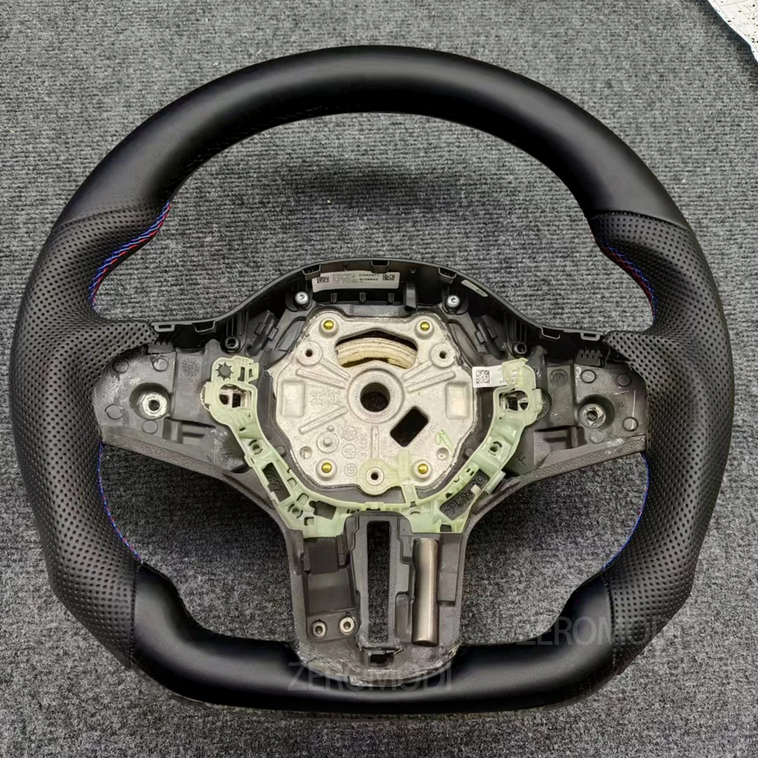 

Carbon Fiber Leather Car Steering Wheel For BMW G20 G28