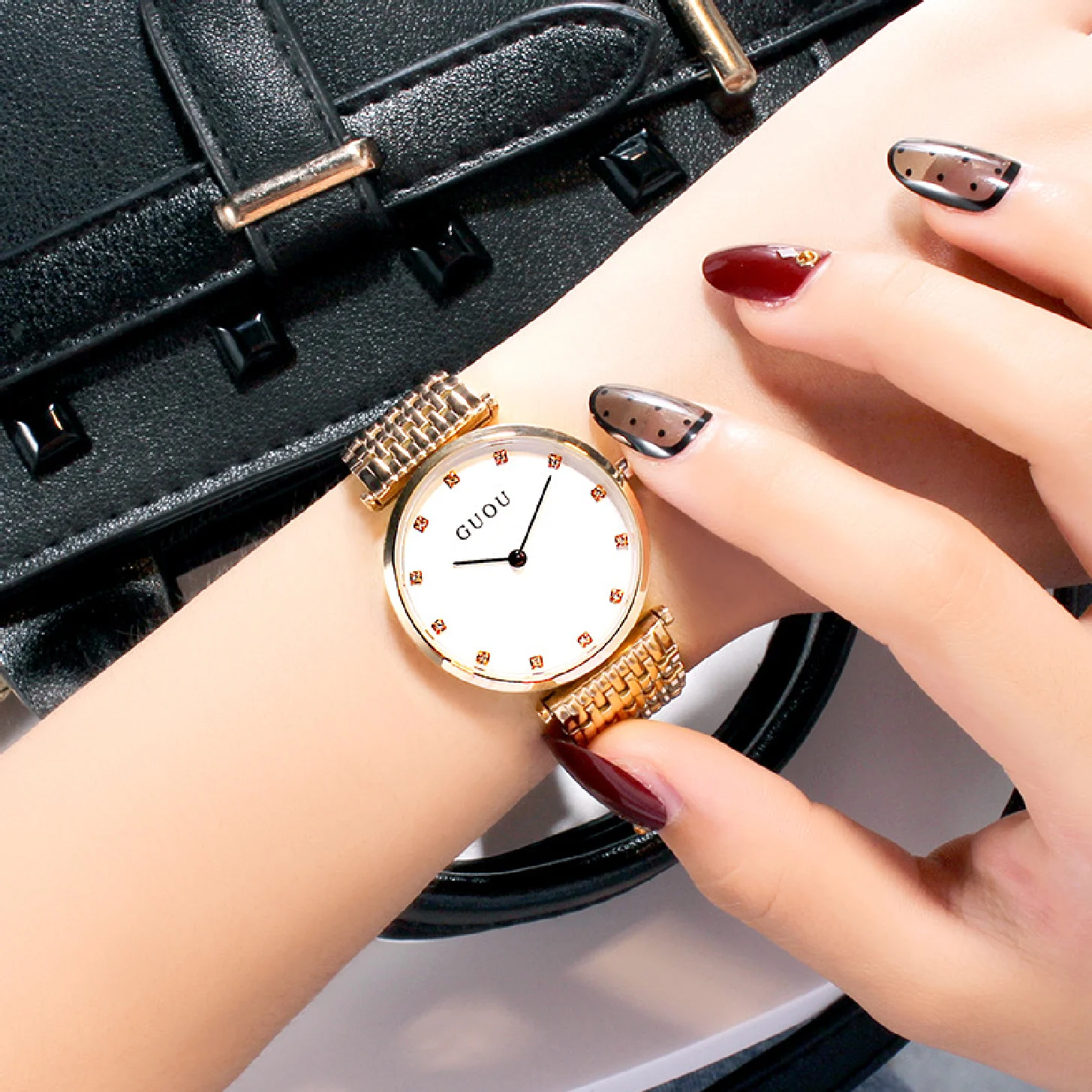 

Fashion Guou Top Brand Women Watches Ultra Thin Stainless Steel Quartz Wrist Watch Bracelet Rhinestones Lady Montre Femme Clock