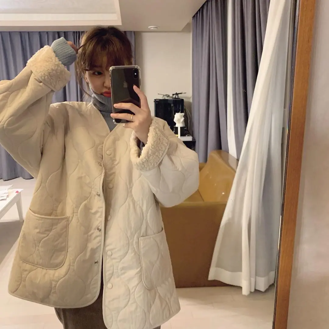 New Winter Korean V-neck Women Lamb Padded Warm Jacket Fashion Casual Loose Solid Coat Cotton Faux Lining Women Parkas 2023