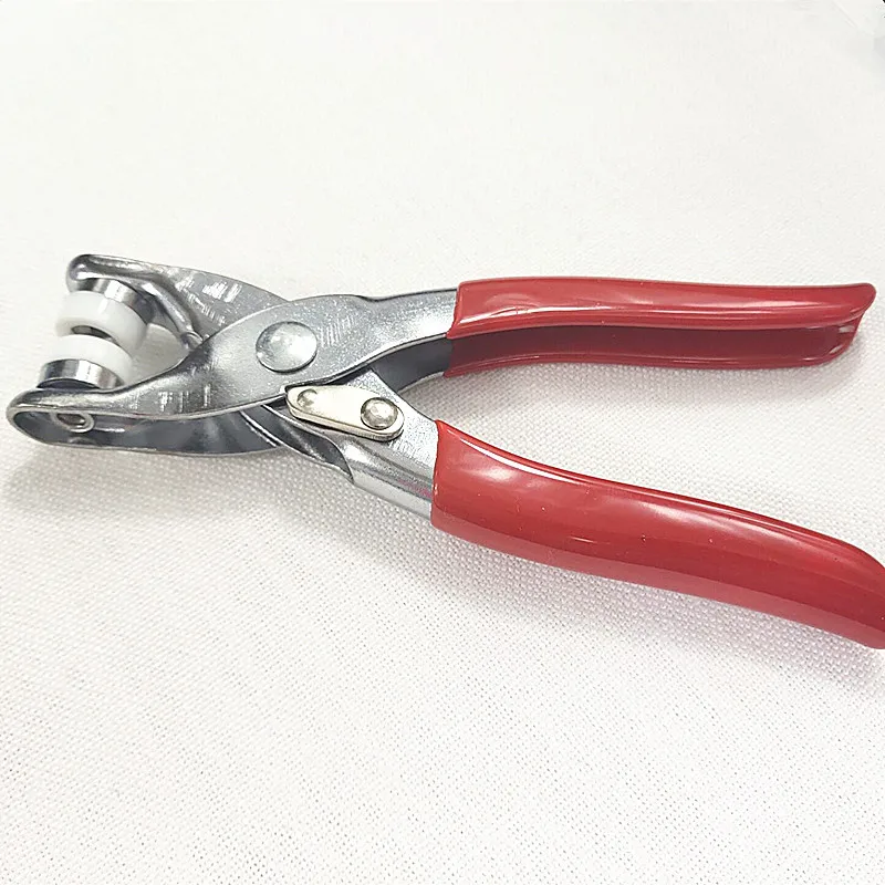 Бесплатная доставка 9,5 мм инструментов для кнопки с зубцами в домашнем использовании ручной прищепкой для пеленок металлической застежки на пуговицу.