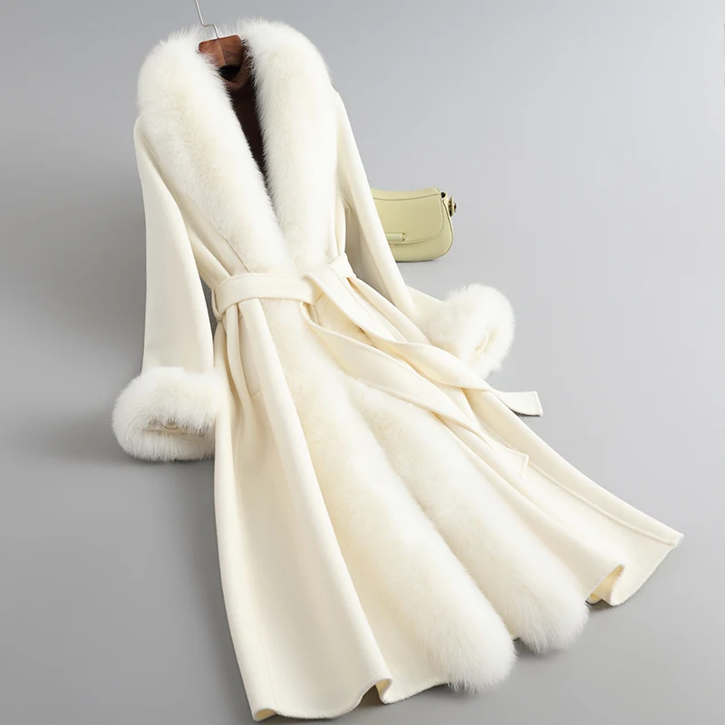 Рисунок 4 - Женское двухстороннее твидовое