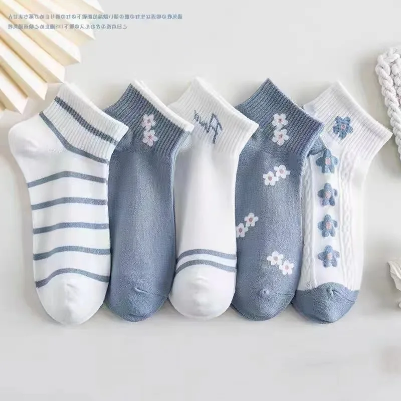 

5 пар/партия, мягкие женские милый студенческий стиль, дышащие, удобные, повседневные, в полоску, с цветочным принтом, модные повседневные носки, Новинка