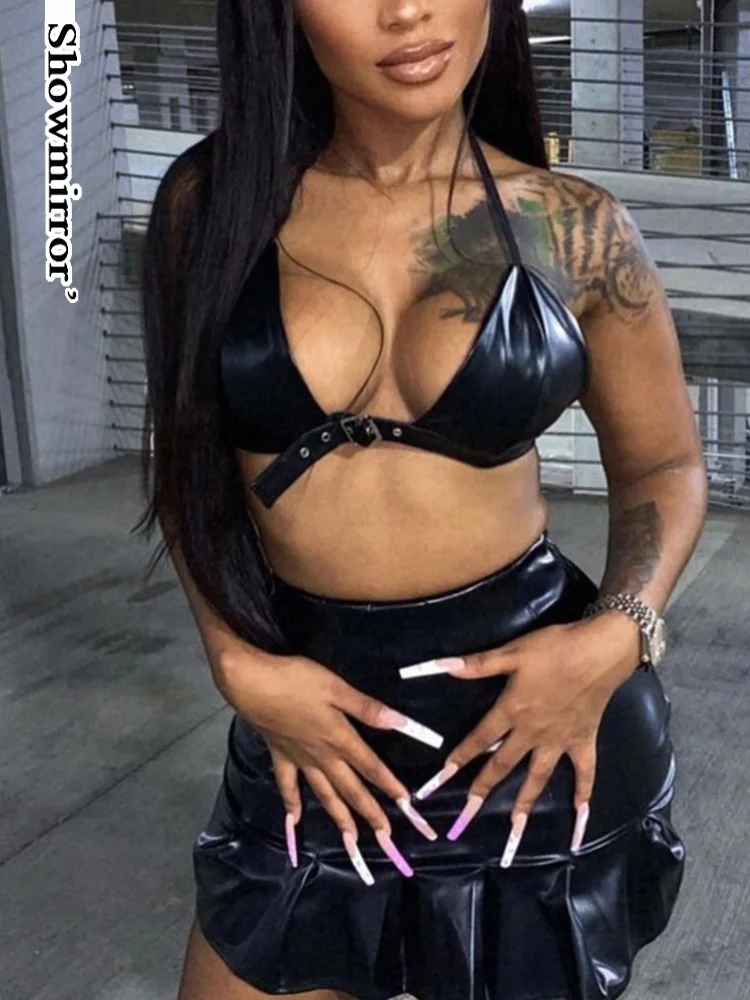 

Showmirror из искусственной кожи однотонный пикантный укороченный топ на пуговицах с лямкой на шее плиссированная юбка на кофте комплект из 2 пр...