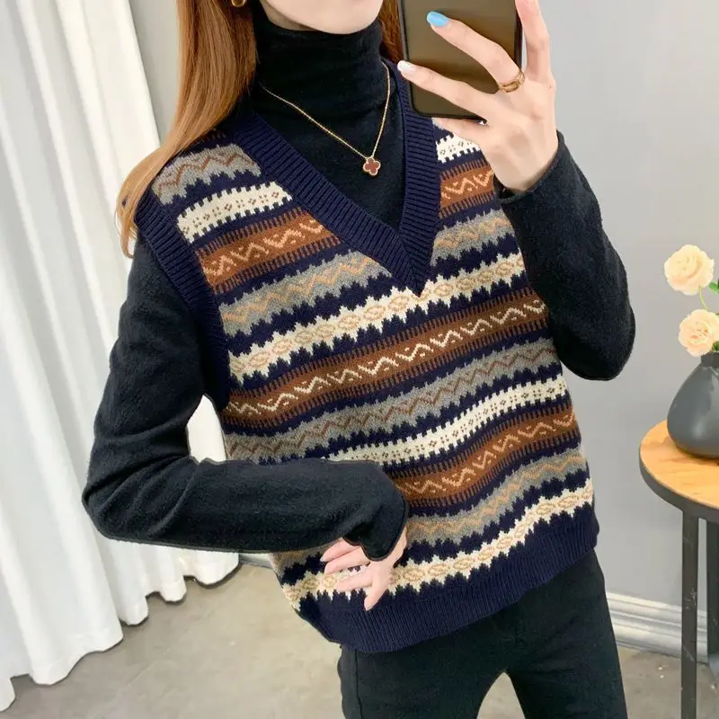 

2022 Women Autumn Winter Fashion V-neck Knitted Vest Female Striped Sweater Vest Ladies Jacquard Casual Sleeveless Tops T336