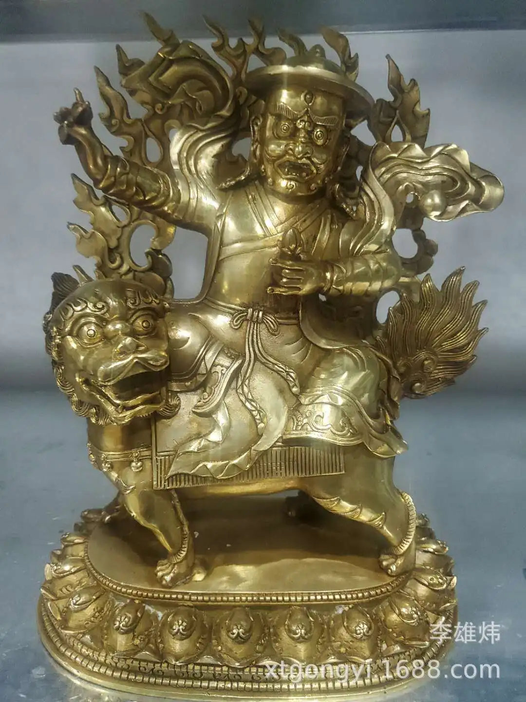 

Bronze single solid statue with oath to protect the Dharma three roots Danjian bronze statue Tantric Buddha statue