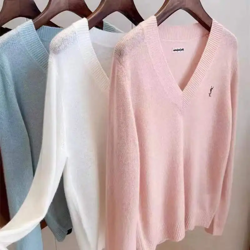 

High end fashion cashmere sweater front and back embroidery women's V-neck loose Pullover knitted sportswear