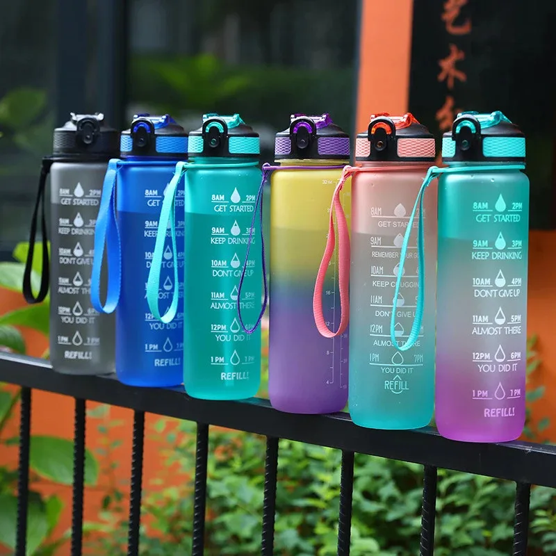 

Sports Gradient Water Bottle Outdoor Time Marker Frosted Straw Cup Large Scale Fitness Workout Cups Gym Water Drinking Bottle 1L