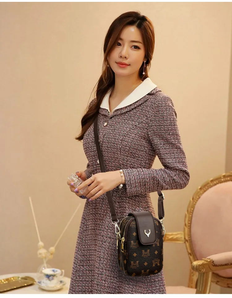 

Women's bag 2022 new women's small bag trend simple vertical square single Shoulder Messenger wallet mobile phone bag