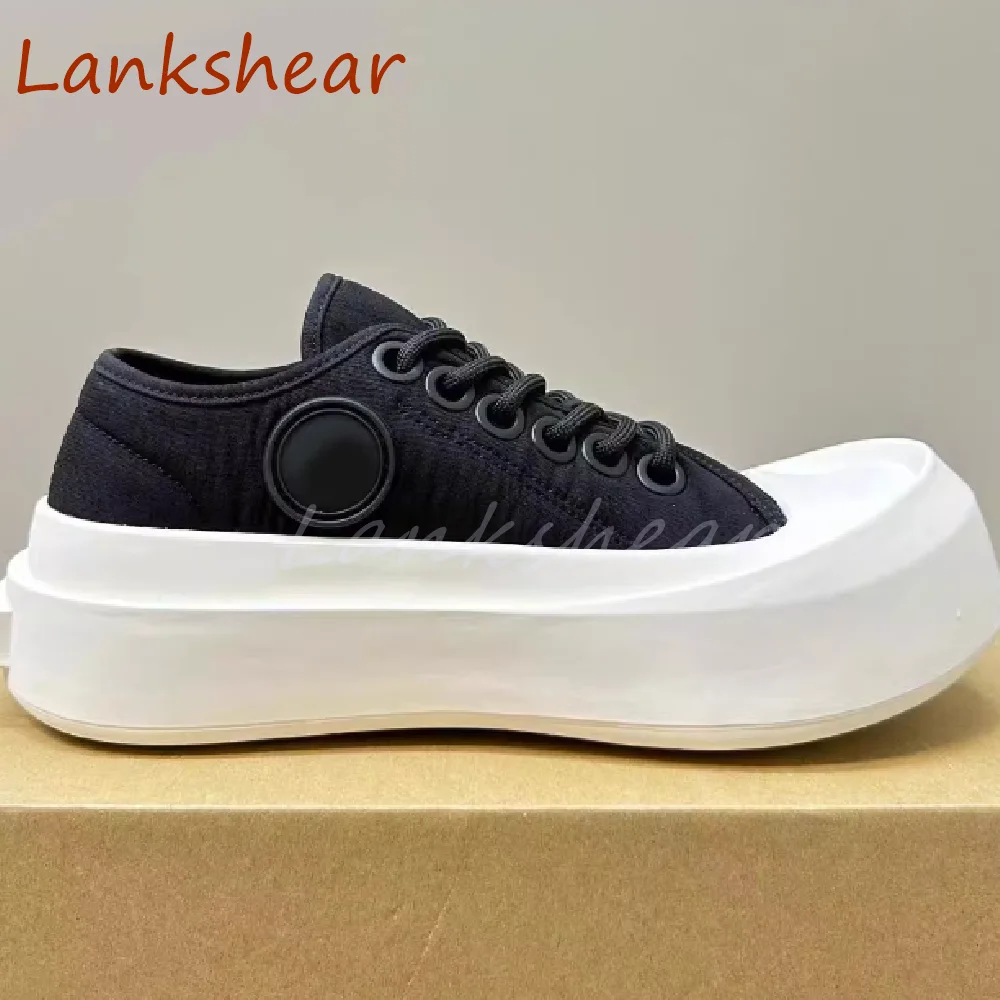 Женские туфли с перекрестной шнуровкой