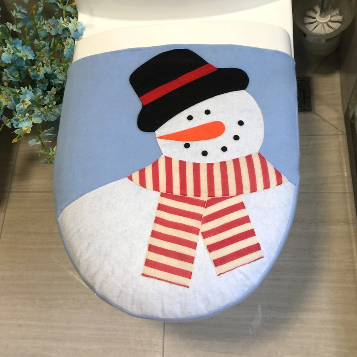 

2pcs Bath Mat Christmas Cartoon Snowman Toilet Lid Seat Cover Rug Floor Carpet Mat Creative Bathroom Rug Shower Mat Bath Mat Set