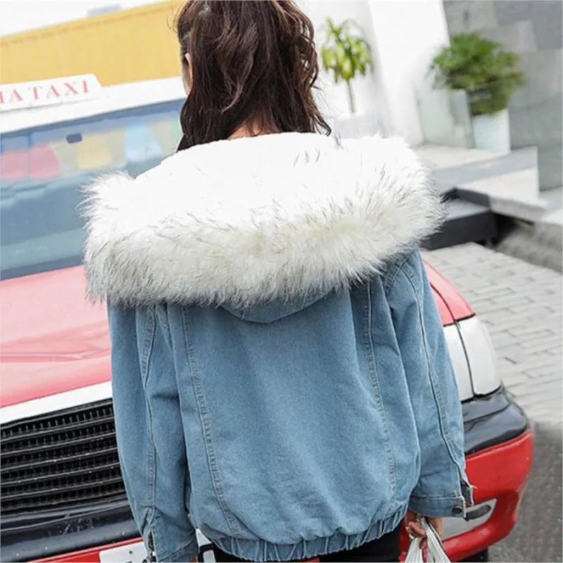 

Jeans Jacket Women Winter Denim Short Coat Lady Warm Faux Fur Velvet Fluffy Hooded Outwear Casual Jean Trucker Overcoat