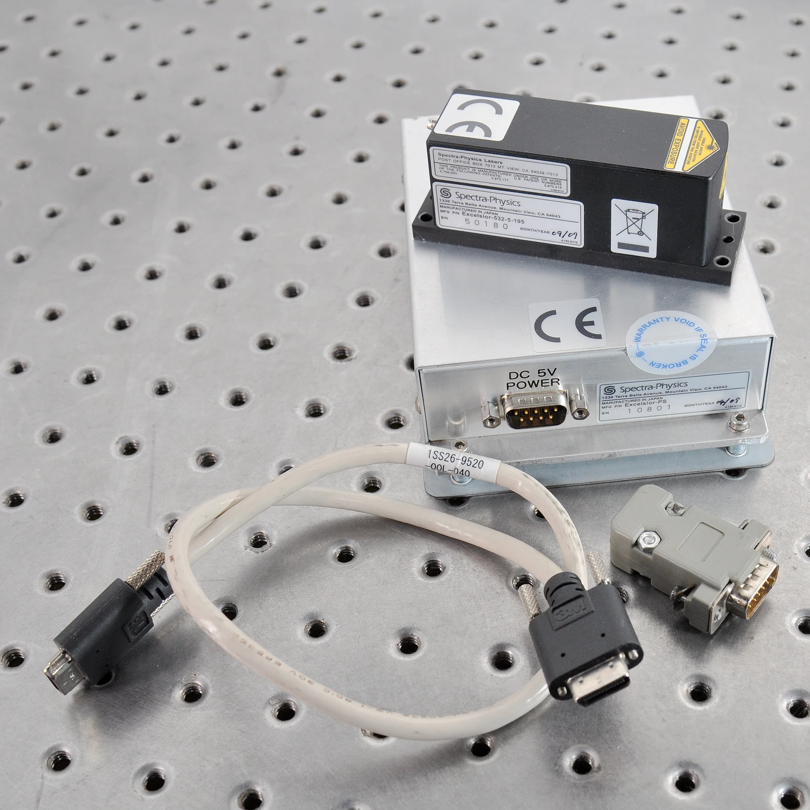 

Лазерный Эксельсиор Spectra-физики, мощность 5 мВт, длина волны 532 нм