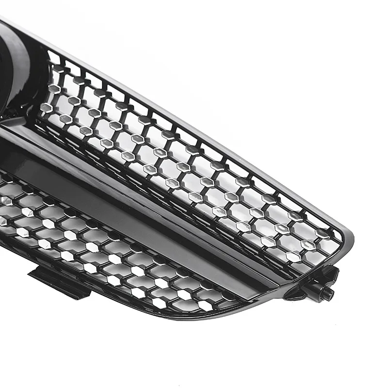Для 2003-2009 CLK W209 Модифицированная решетка радиатора Mantianxing