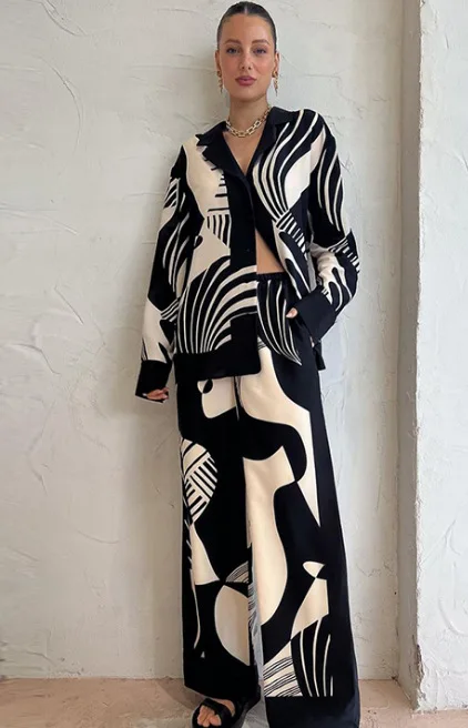 Одежда в африканском стиле для женщин, осенний комплект из 2 предметов с длинным рукавом, V-образным вырезом и принтом из полиэстера, комплект из топа и длинных брюк, 2023