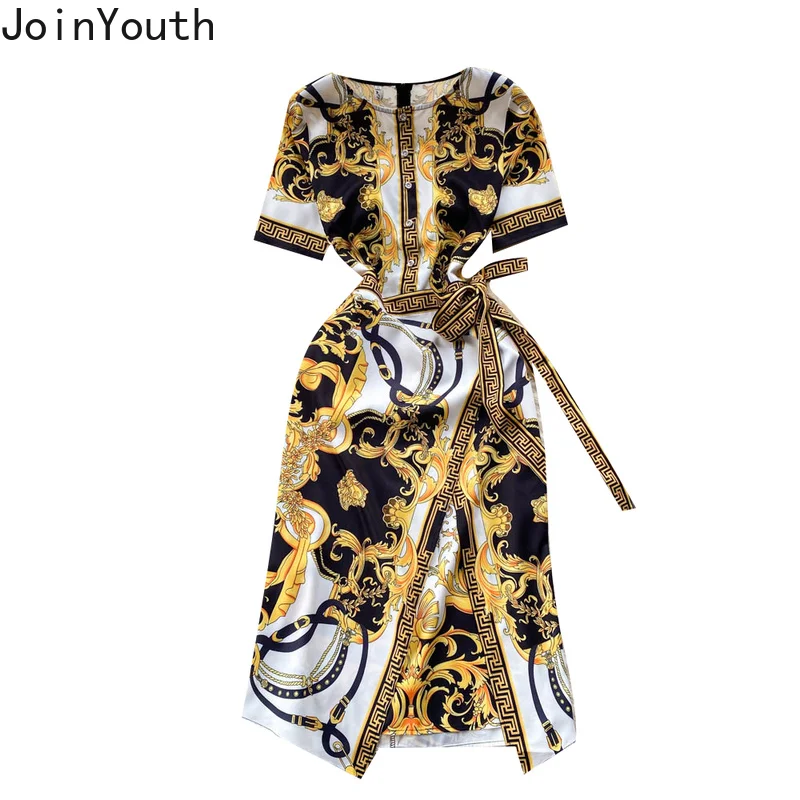 Женское платье с круглым вырезом длинным рукавом и кружевной талией