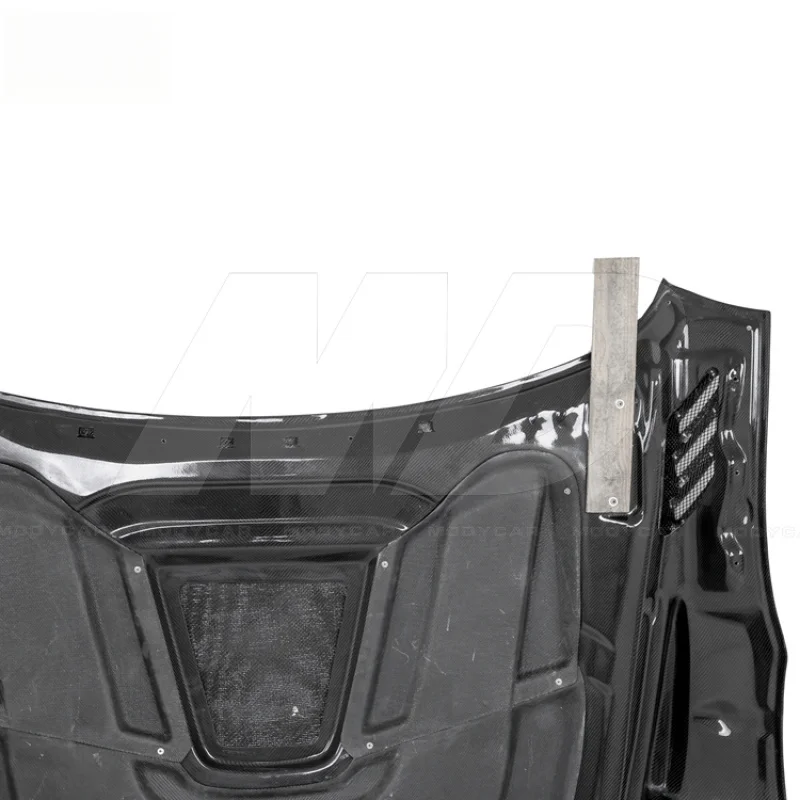 Фото Капот из карбона в стиле VRS для Toyota Supra A90 2019-2020 №5