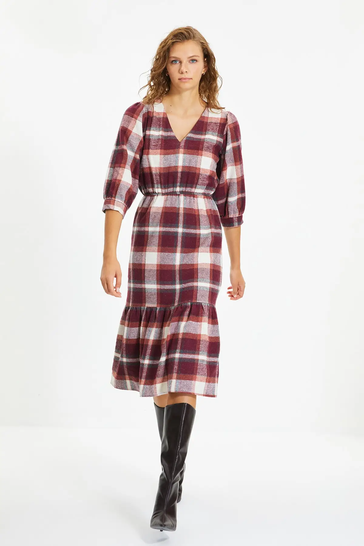 

Trendyol Plaid V-Neck Dress TWOAW22EL1362