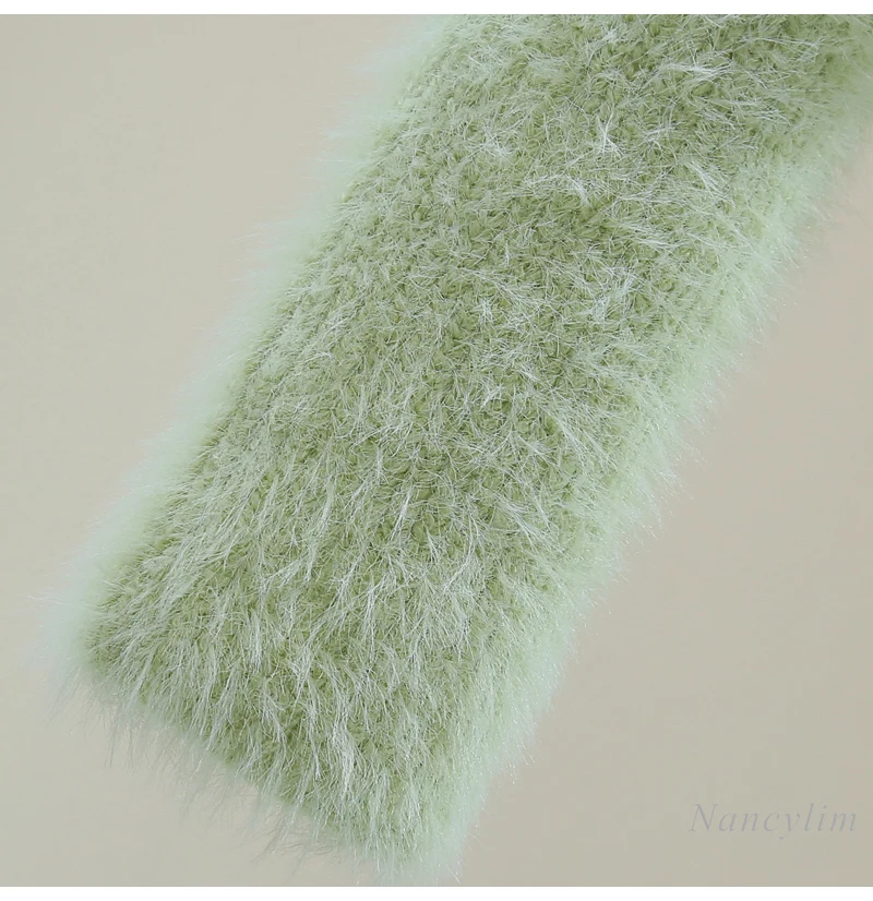 Вязаный кардиган из мохера на молнии женский зеленый свитер осень-зиму 2024 с