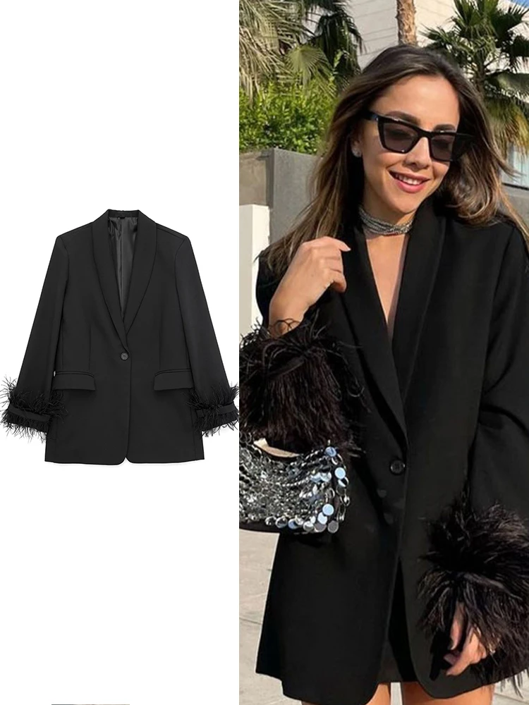 Пиджак женский однотонный с V-образным вырезом