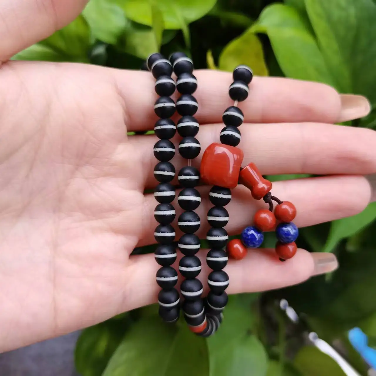 

1pcs/lot natural black white agate dzi first-line pharmacist Buddha bead bracelet female red stone lapis lazuli disciple taki