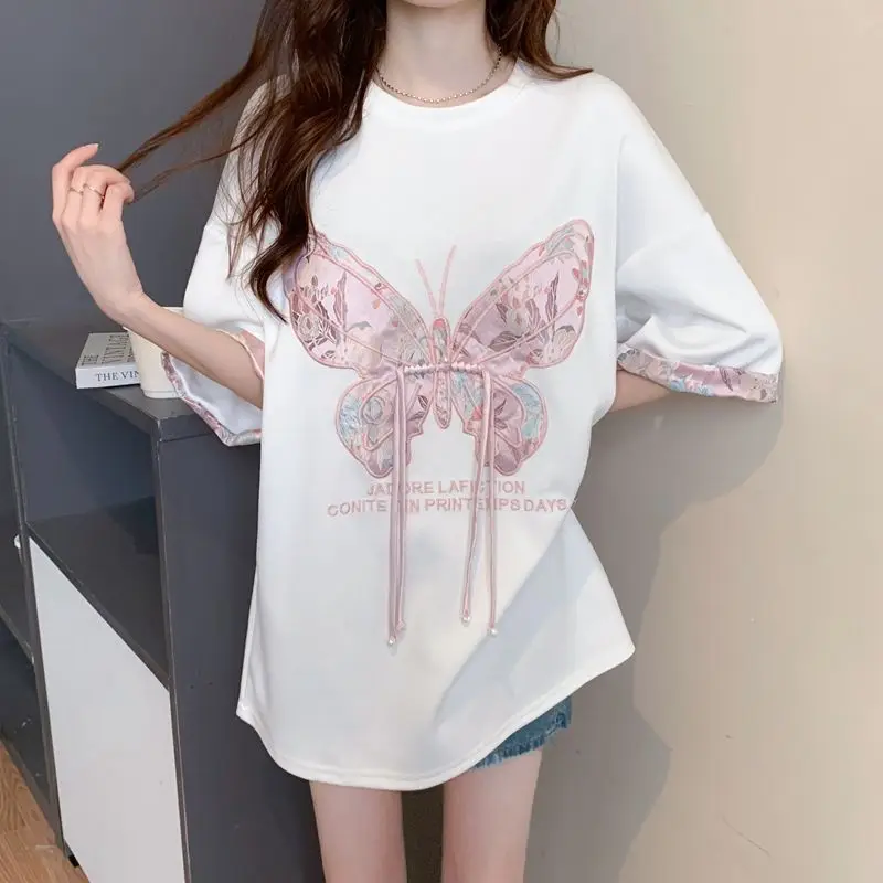 Футболка женская летняя с коротким рукавом и вышивкой в виде бабочки