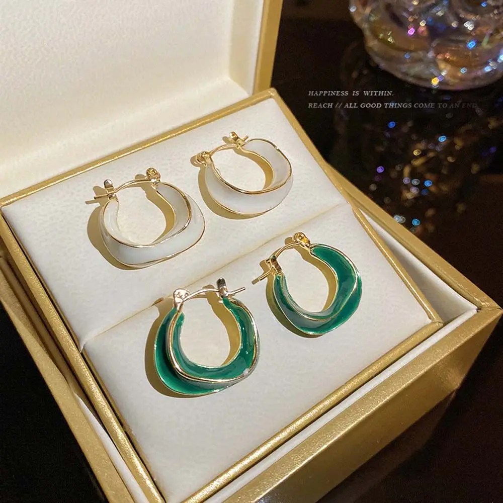 

Korean-Style High-End Temperament Geometric C-Shaped Ear Buckle Women's Irregular Emerald Green And White Hoop Earrings Jewelry