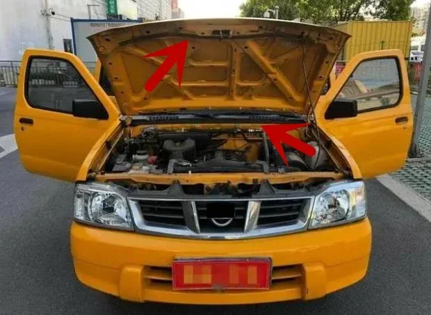 

1 или 2 шт. резиновая полоса капота для Nissan D22, резиновая полоса для корпуса Paladin, резиновая для Navara R006 66830 2S410 0509 с зажимами