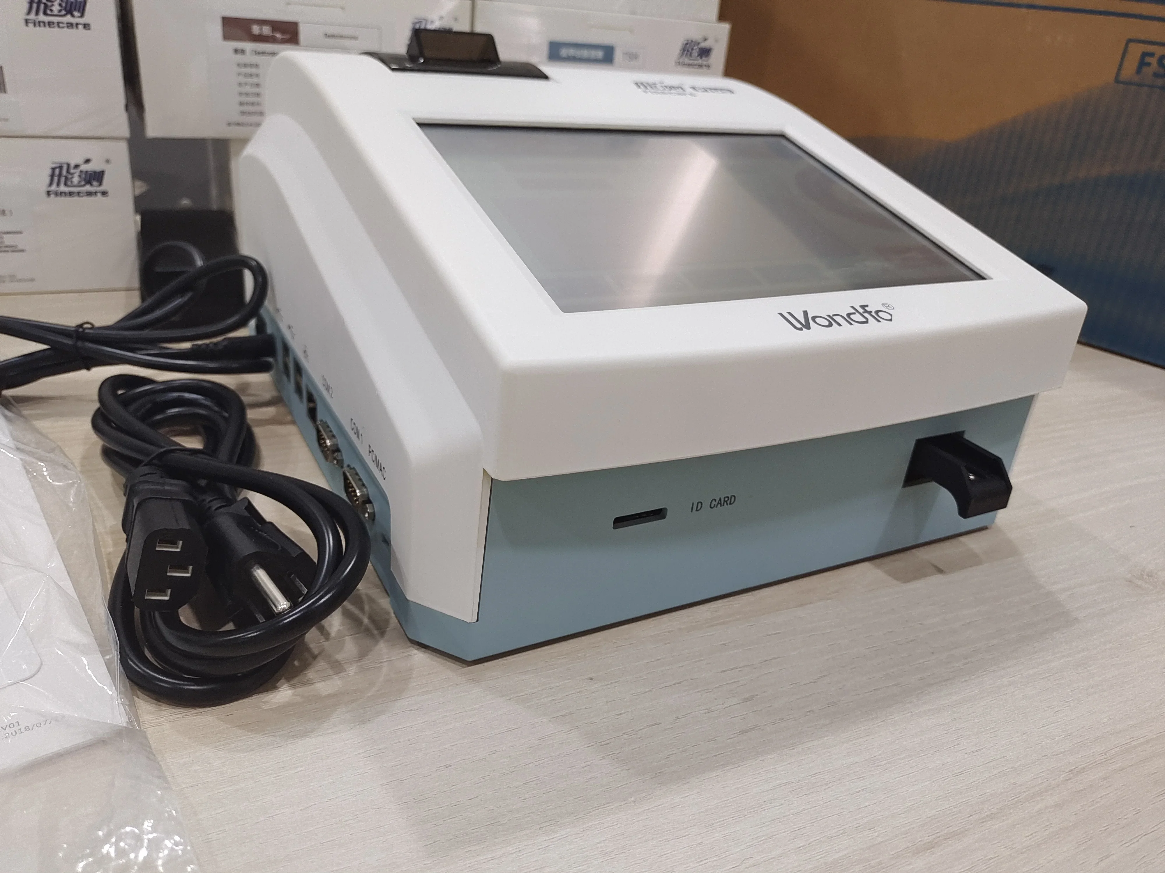 Wondfo Finecare FIA Meter Plus FS-113 портативный флуоресцентный иммуноферментный анализатор