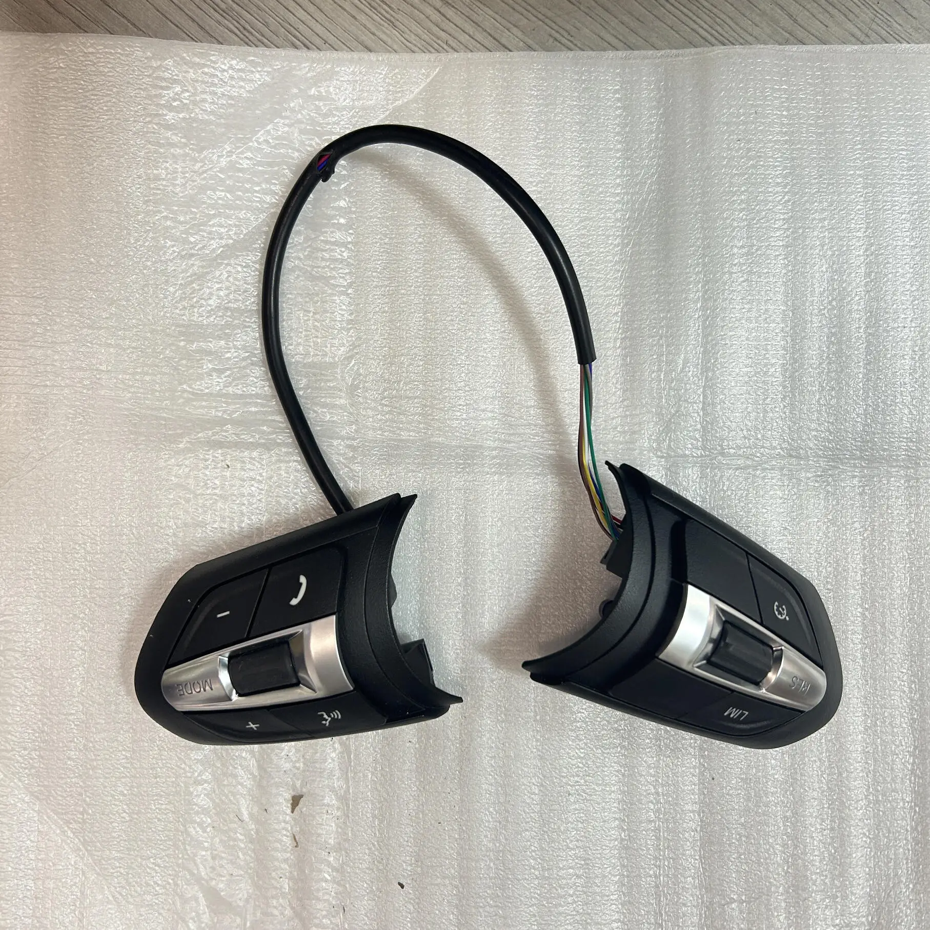 

Для BMW 3 серии 5 F20 F30 F31 F35 F10 F11 F18 E90 E91 E92 E93 G30 Кнопка рулевого колеса и без кнопки m1 m2
