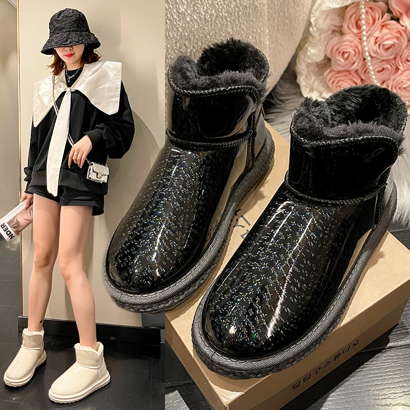 

22Hot selling new women's Uggs round head short tube thickened antiskid warm cotton shoes casual flat soled oversized snow boots