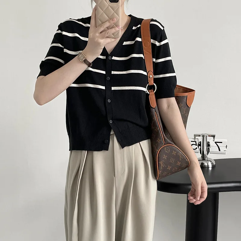 

Striped Sweater Cardigan Women V-Neck Knitted Short Sleeve Sweaters Cardigans Lady Vintage Simple Casual Crop Tops