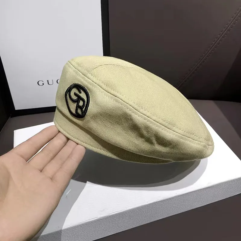 Женский винтажный берет с надписью белый нашивкой мягкая шапка для осени и зимы