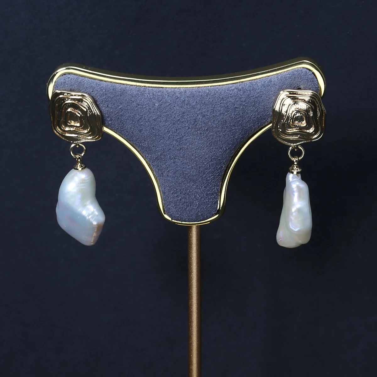 

Irregular Baroque Pearl Earrings Elegant Jewlery Wedding Party Gift For Women Charming Gift 13x38mm