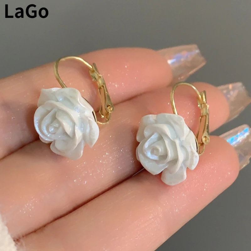 

Fashion Jewelry 2023 Trend New White Color Flower Earrings For Women Party Gifts Elegant Temperament Sweet Design Accessories