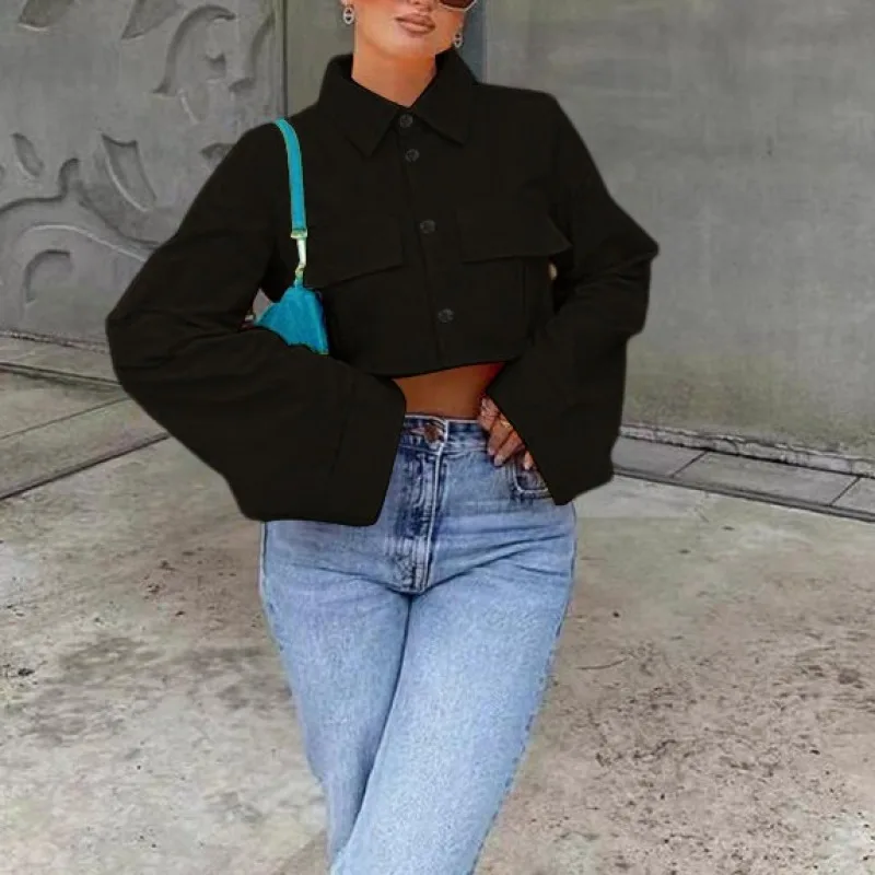 

Кроп-Топ женский однотонный с карманами, на весну-осень