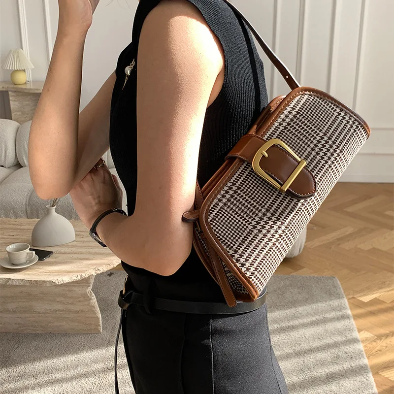 

Women's Bag New 2022 Houndstooth Baguette Bag Fashion Trend Armpit Handbag Western Style Texture Shoulder Slung