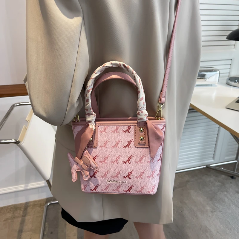 

Новые модные дамские сумочки для подмышек из искусственной кожи на одно плечо, простые популярные женские повседневные темпераментные сумки-тоуты