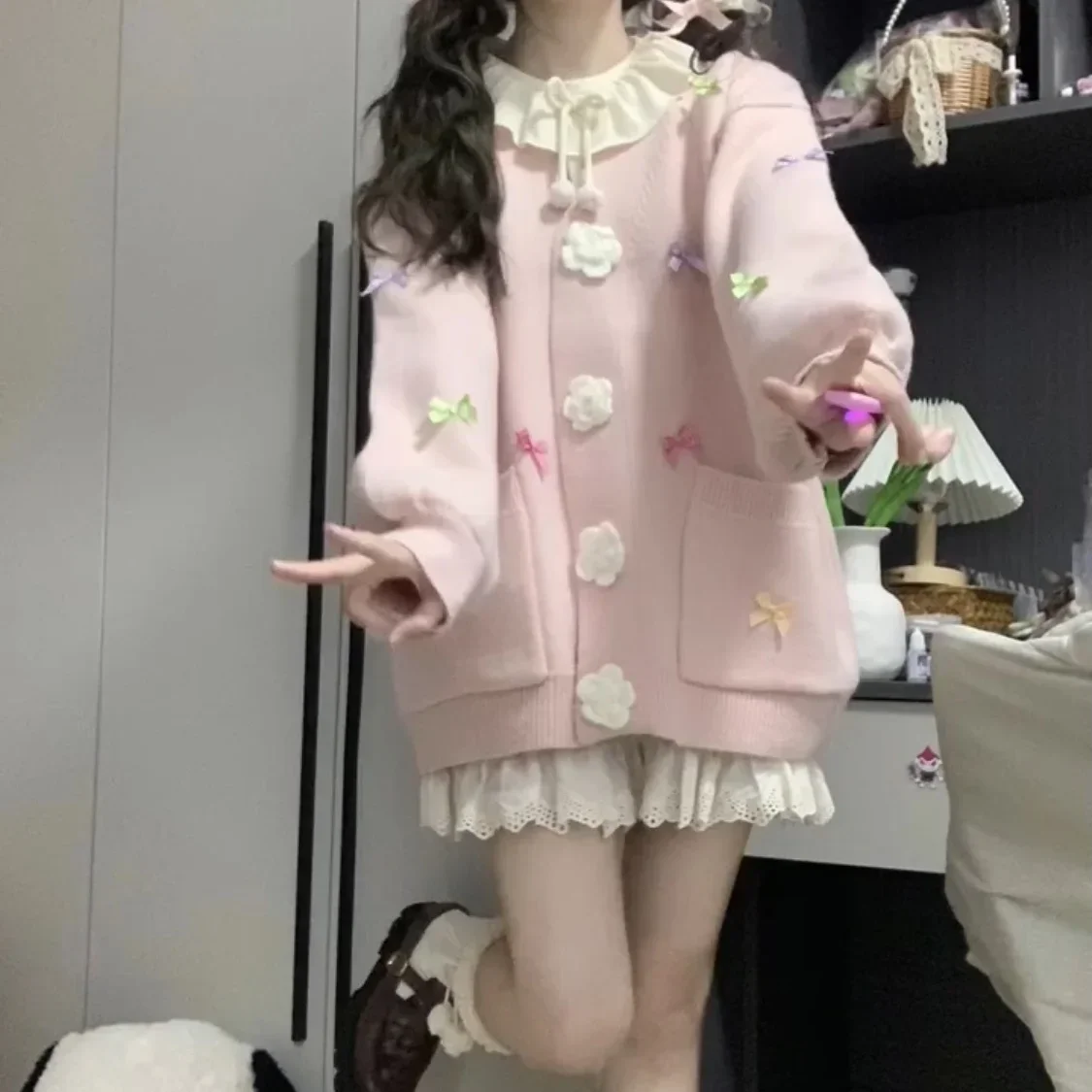 

2023 Autumn Japanese Lolita Sweet Colorful Bows Soft Pink Knitted Cardigan Women Gentle Lazy Wind Long Sleeve Sweater With Shirt