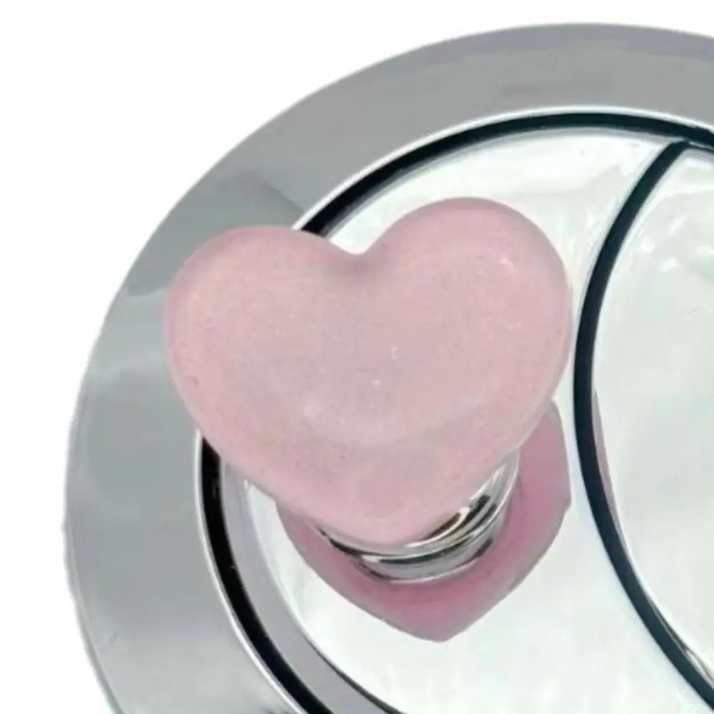 

Кнопка слива для унитаза сердечком