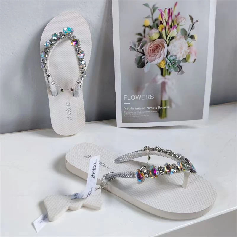 Women Comfortable Beach Shoes Non-slip Soft Bottom Casual Flip Flops Rhinestone Chain Decoration Summer Flat Slippers 2022
