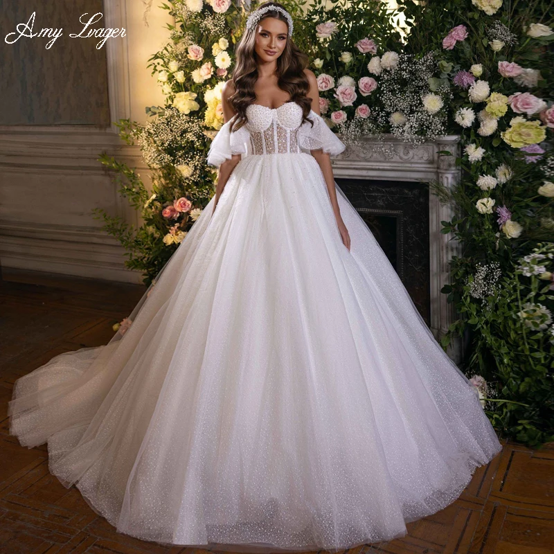 

AmyLvager Romantic Sweetheart Neck Zipper Ball Gown Wedding Dress 2023 Gorgeous Beading Lace Short Sleeve Princess Bridal Gown